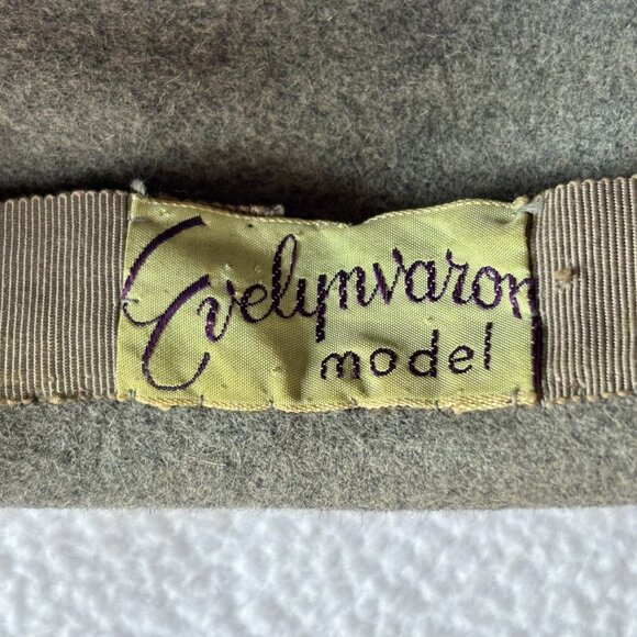 1950s 1960s Gray Wool Pillbox with Pink Ribbon Band - Picture 9 of 9